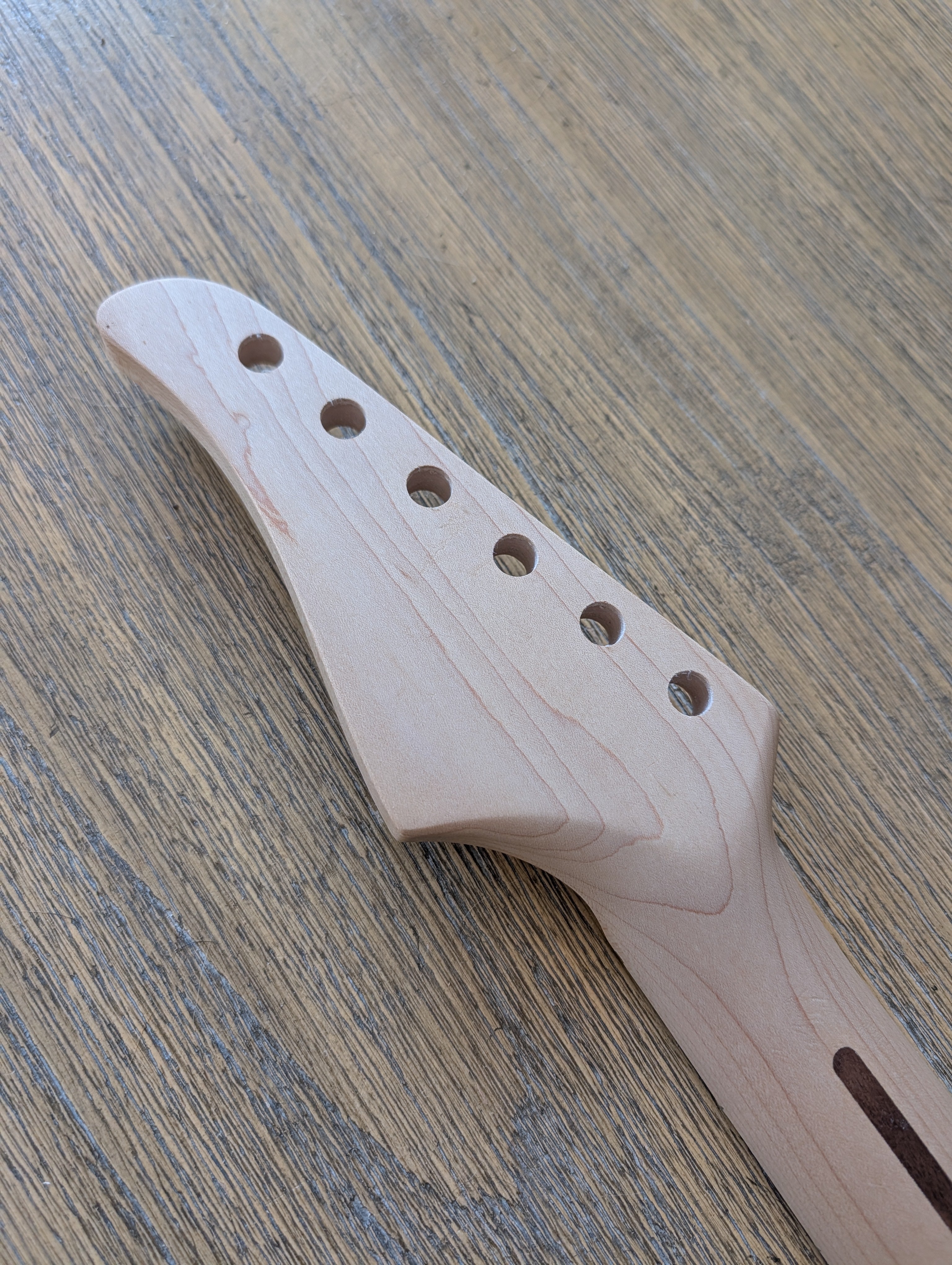 'Classic Beak' Replica Neck